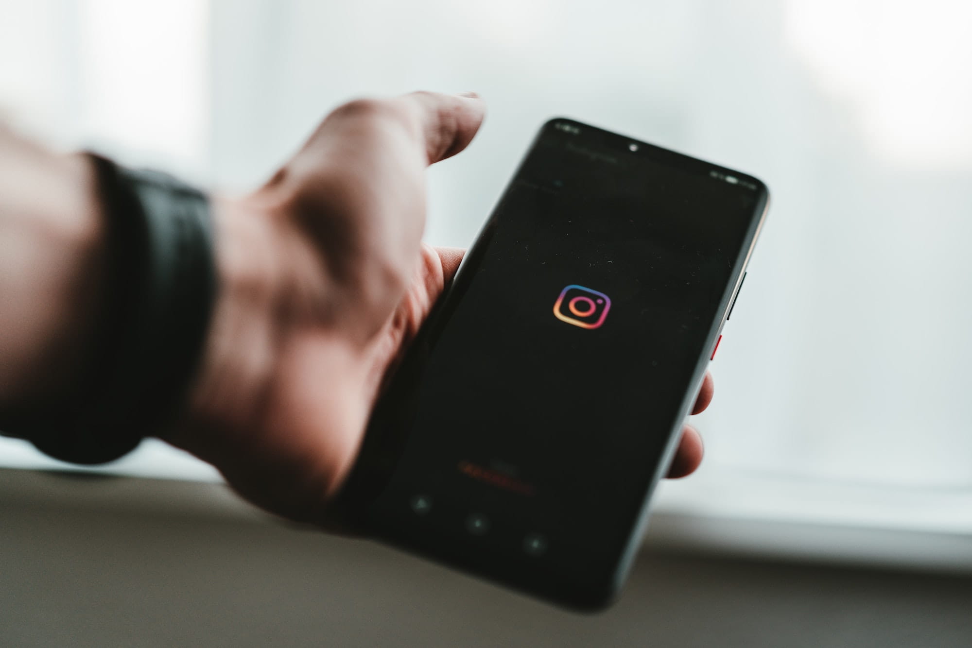 ¡Shadowban en Instagram! Evítalo y aprende todo sobre esta sanción￼